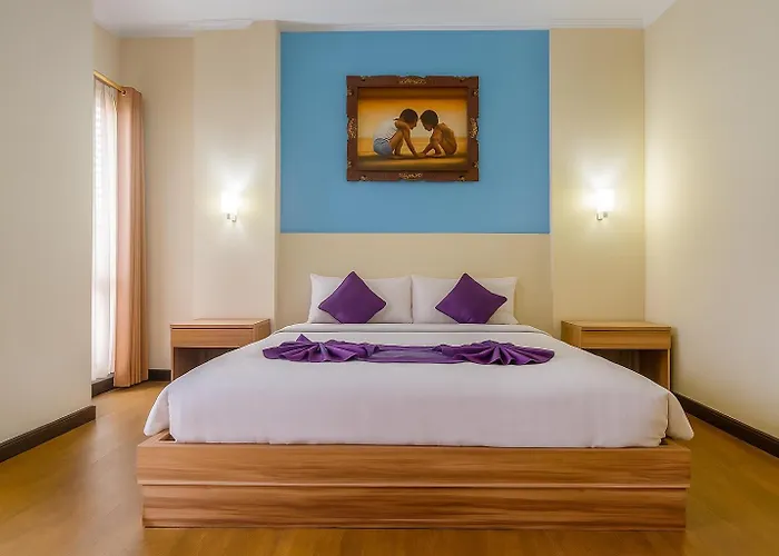 Puri Saron Hotel 3*